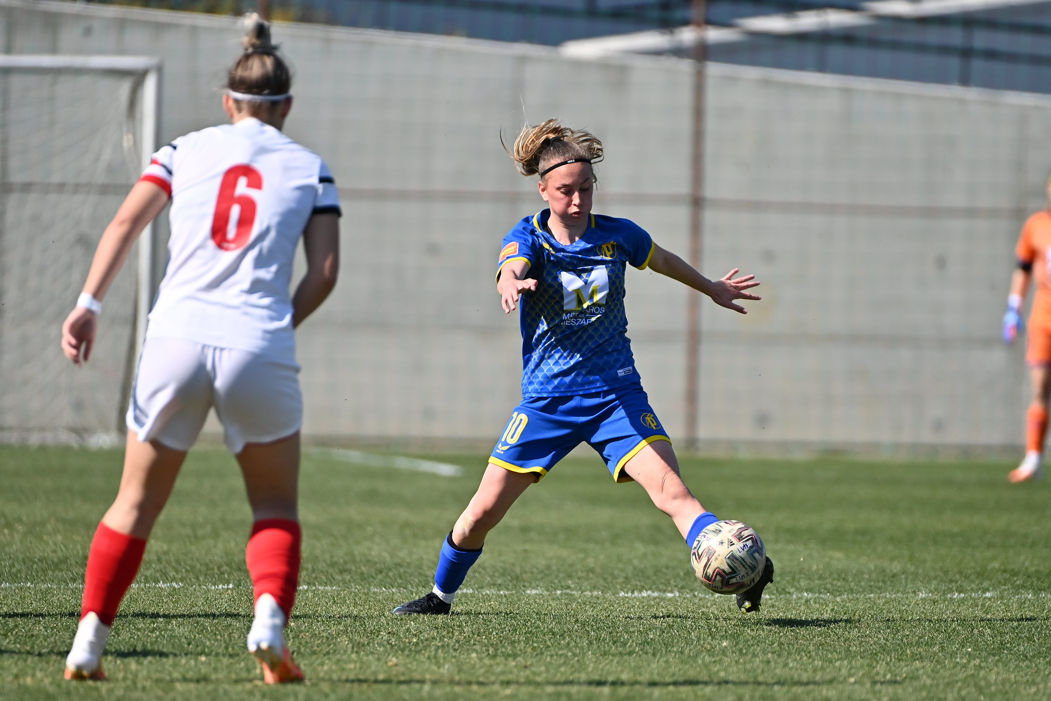 Két mérkőzést vívtak ma a hölgyek