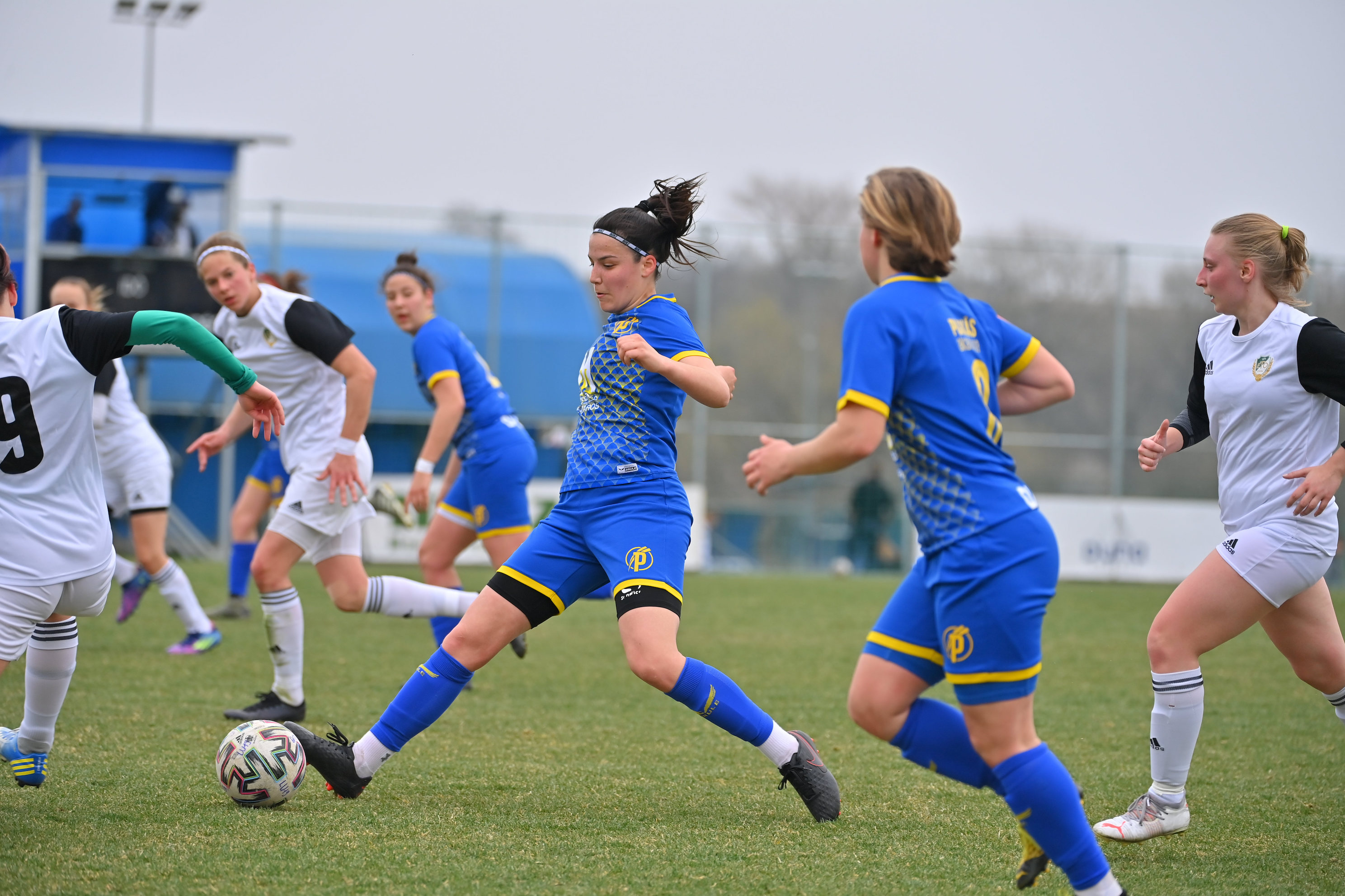 Hat gól egy félidőben