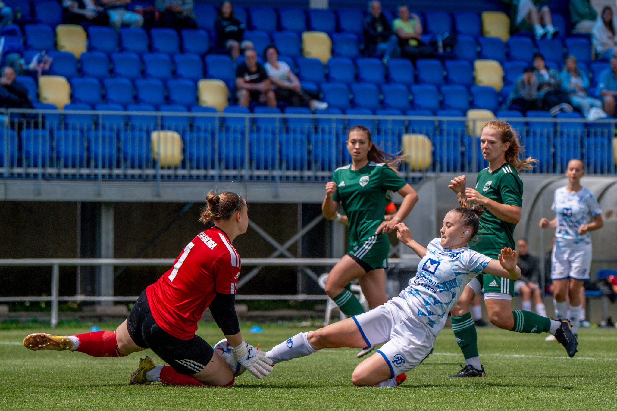 Fontos győzelmet arattak az U19-es lányok