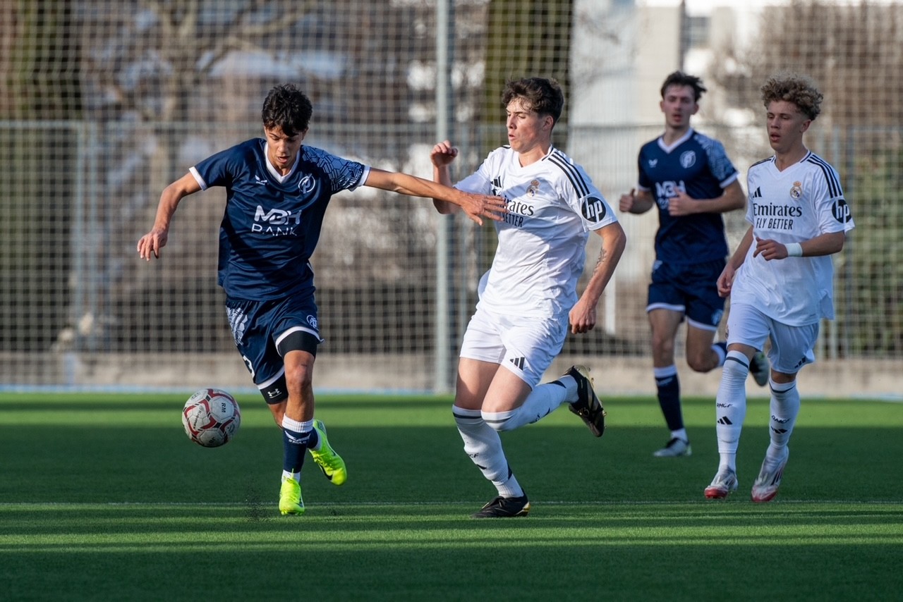 U19: Találkozás a királyi gárdával