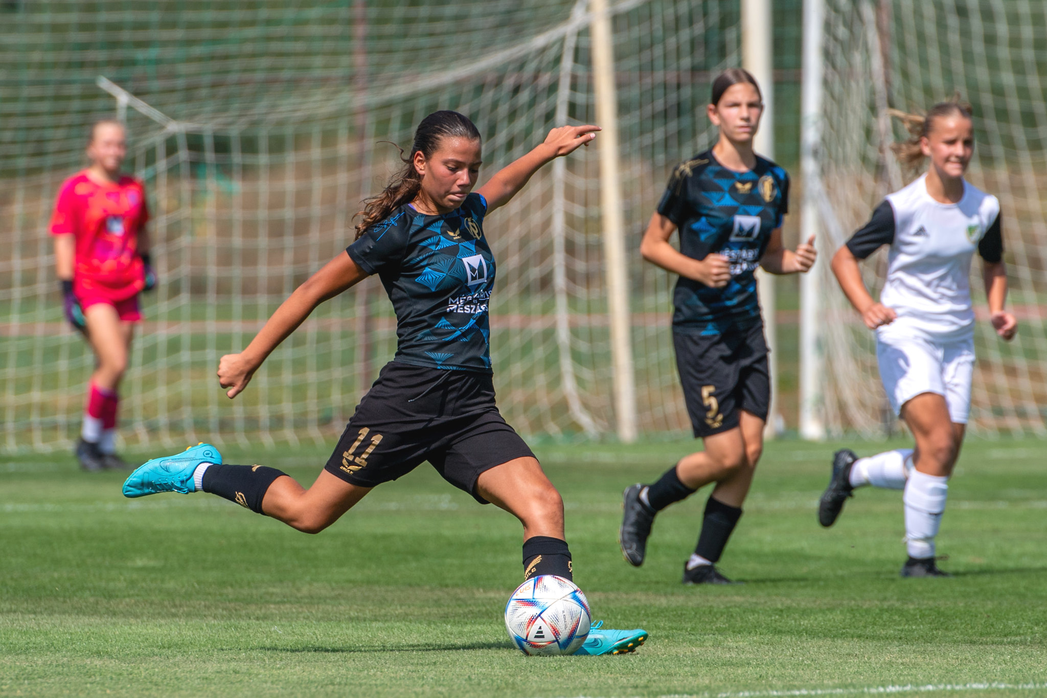 Újabb négy akadémistánk debütált címeres mezben