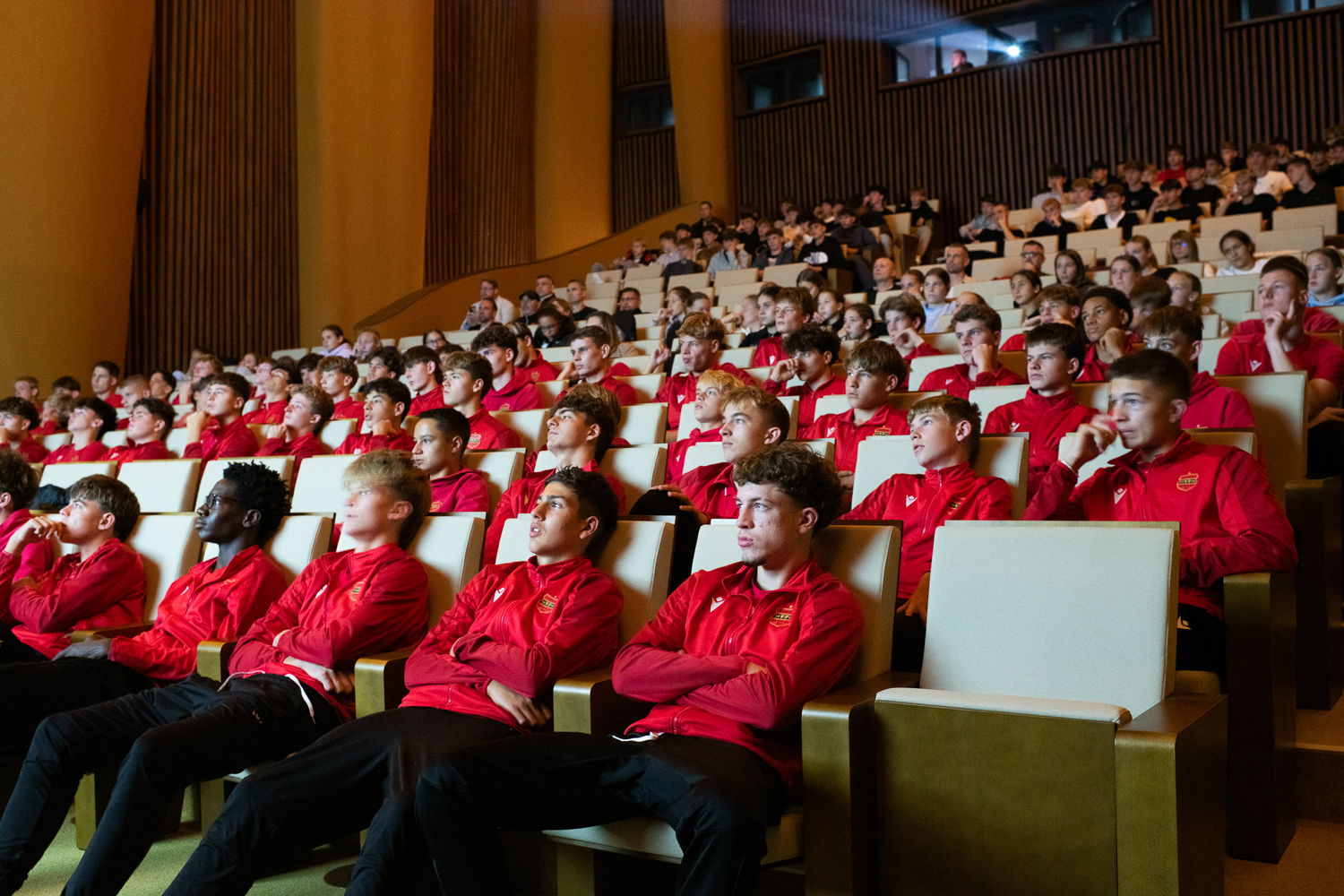 Deus ex machina – a felcsúti filmvásznon Puskás ausztráliai kalandjai