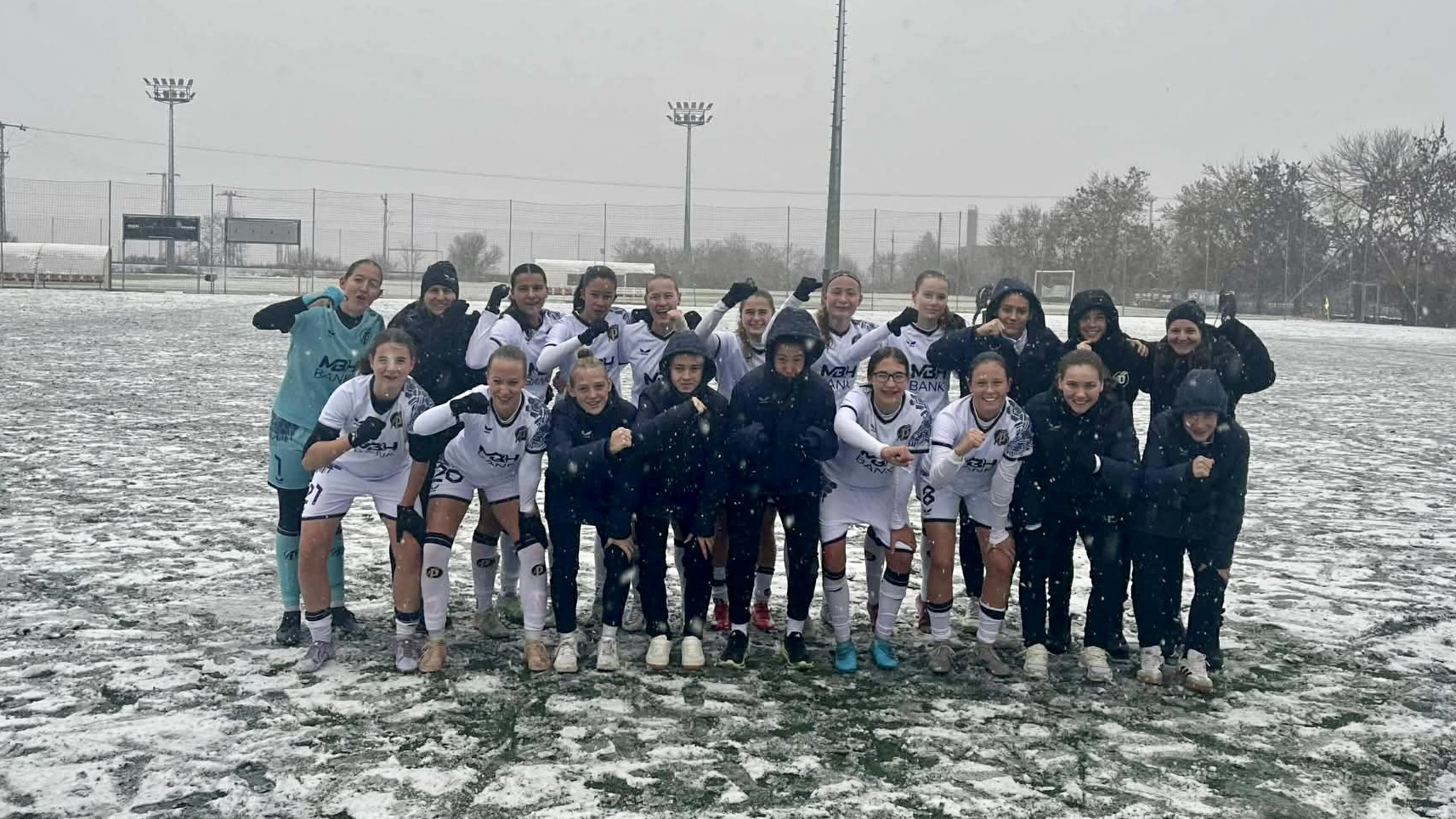 Őszi első a lány U19-es csapat